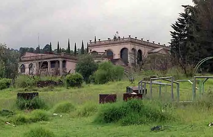 Será universidad la casa de "El Negro" Durazo