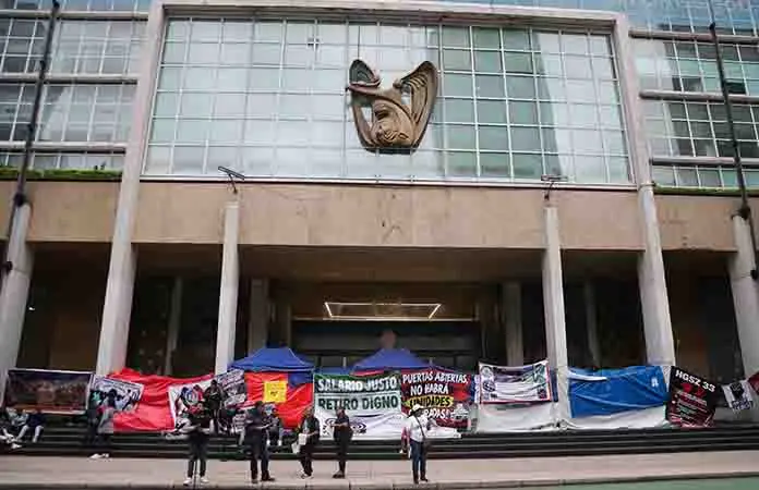 Trabajadores del IMSS prevén un 6%