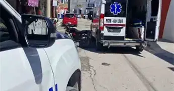 Chocan motociclistas; tres personas lesionadas