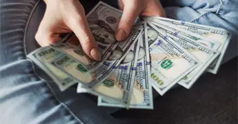 El dinero se vuelve cada vez m&aacute;s internacional
