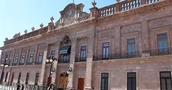 En cinco a&ntilde;os, deuda estatal aument&oacute; 18.9%