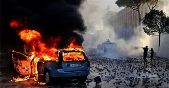 Se recrudecen las protestas en Albania