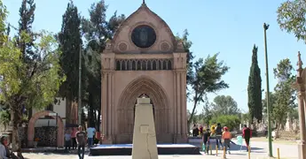 Frenan recorridos paranormales en panteones por falta de permisos