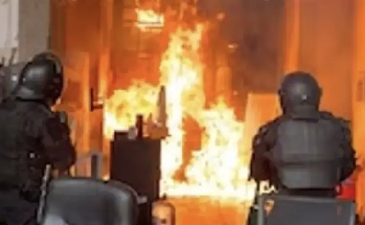 Detienen a cinco por ataques con bombas molotov a edificios p&uacute;blicos en Jalisco