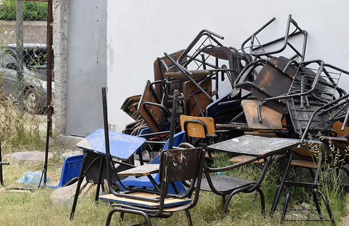 Escuelas sin reparar, tras un año