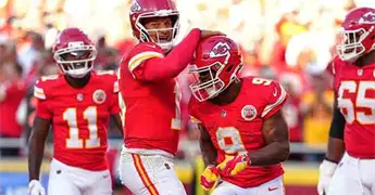 Kansas City sigue invicto