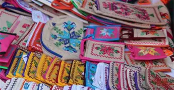 Persiste regateo en precio de artesan&iacute;as