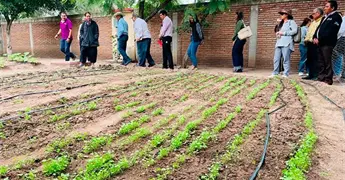 Promueven los huertos escolares en instituciones