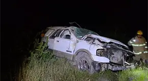 Veh&iacute;culos se acaban al accidentarse en la carretera a Rioverde