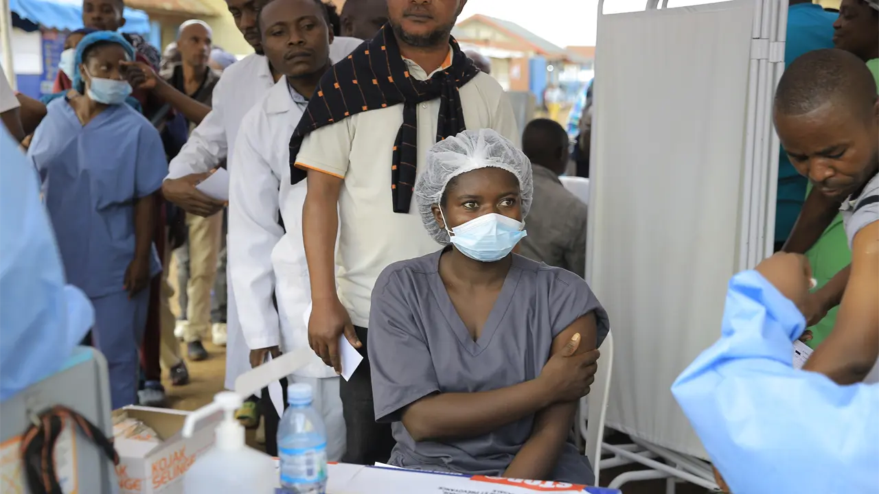 CDC Africa denuncia falta de transparencia en fondos para ébola en Congo