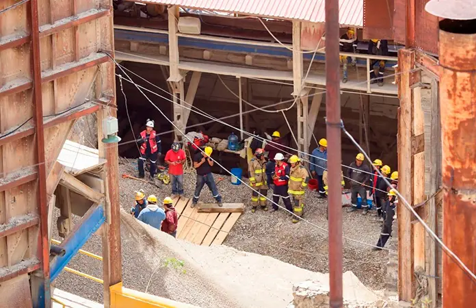 Colapso de la mina de Loreto deja dos muertos