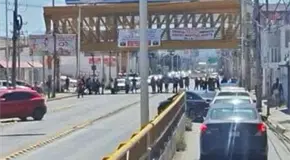 Taxistas realizan nuevo bloqueo en avenida Muñoz Taxistas realizan nuevo bloqueo en avenida Muñoz