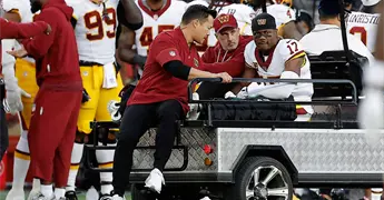 Terry McLaurin sale lesionado en partido contra 49ers en Santa Clara