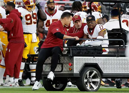 Terry McLaurin sale lesionado en partido contra 49ers en Santa Clara Terry McLaurin sale lesionado en partido contra 49ers en Santa Clara