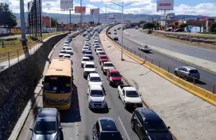 Caos vial le cuesta a San Luis 2,400 mdp Caos vial le cuesta a San Luis 2,400 mdp