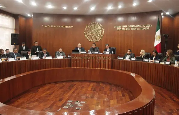 Jesús Juárez tiene día de campo en Congreso Jesús Juárez tiene día de campo en Congreso