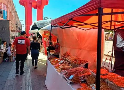 Llegan al Centro Hist&oacute;rico los dulces de temporada