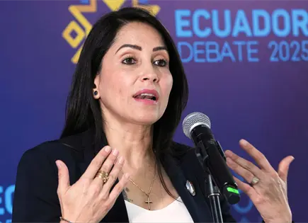 Fiscalía de Ecuador arresta a excandidata Luisa González por lavado de activos Fiscalía de Ecuador arresta a excandidata Luisa González por lavado de activos