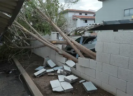 Tormentas violentas en Arizona causan da&ntilde;os y lesiones leves