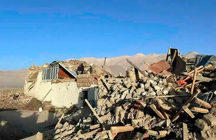 Fuerte sismo en el Tíbet chino mata a 16 personas