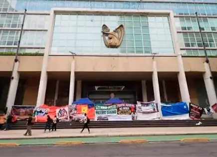 Ilegal, el "decretazo" del IMSS, advierten. Ilegal, el "decretazo" del IMSS, advierten.