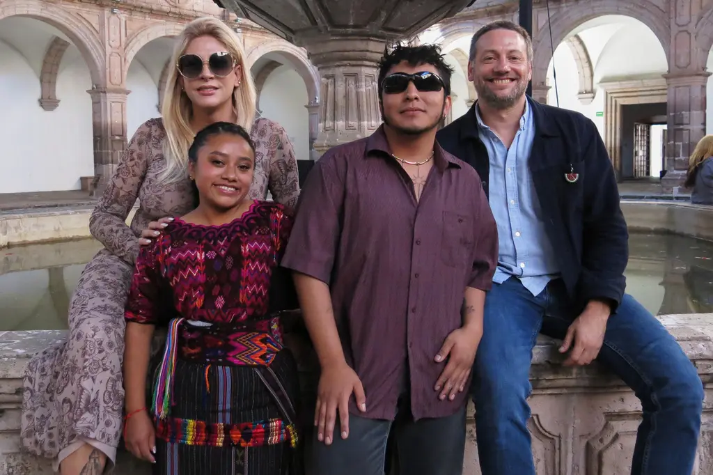 "Nosotros" de Joaquín Ruano relata un amor en Guatemala del siglo XXI