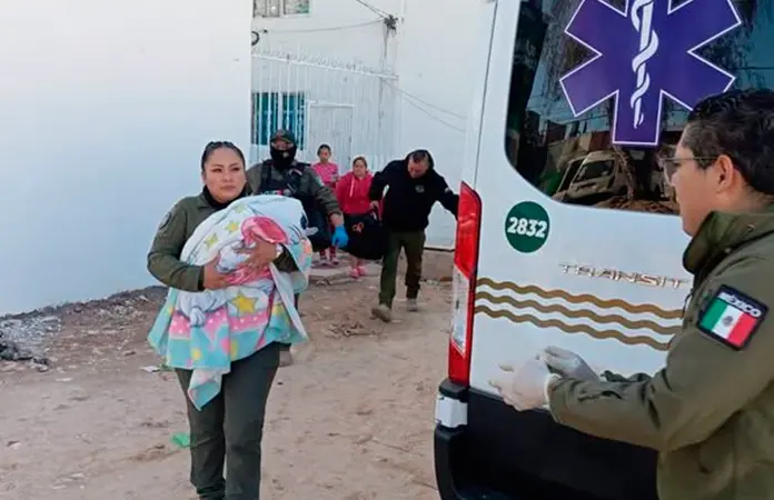 Policías de Pozos ayudan a una madre a dar a luz