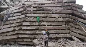 Colapsa un edificio en construcci&oacute;n en Kenia