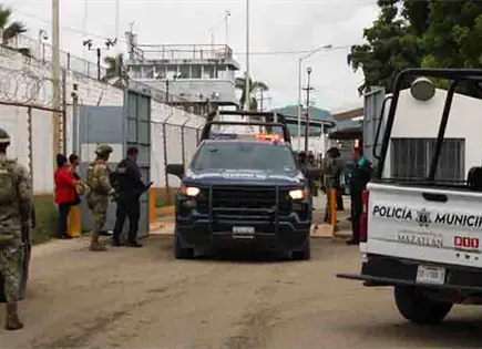 Suspenden a director de penal de Mazatlán Suspenden a director de penal de Mazatlán
