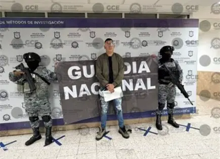 Fiscalía y Guardia Nacional detienen a presunto homicida en Tanquián Fiscalía y Guardia Nacional detienen a presunto homicida en Tanquián