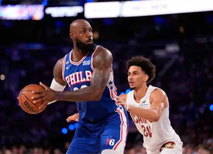 LeBron James ausente en partido de 76ers contra Bucks en Filadelfia
