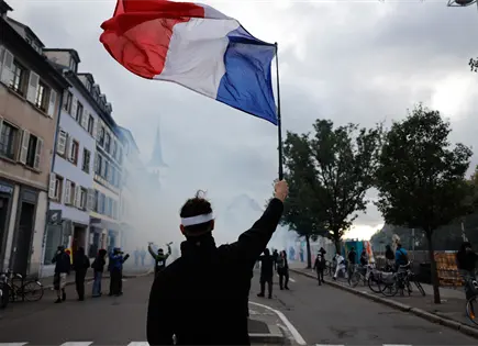 Más de 400 mil protestan en Francia por financiación escolar y costo de vida Más de 400 mil protestan en Francia por financiación escolar y costo de vida