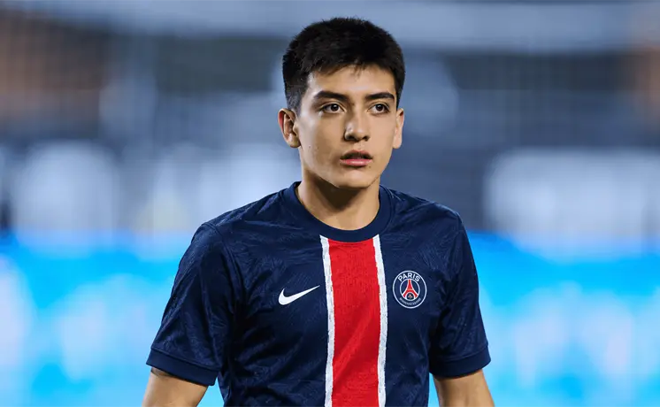 Morita, en la mira del PSG; lo tasan en 25 millones de euros