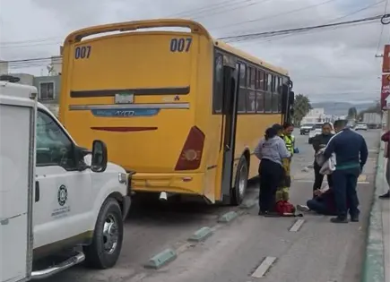 Motociclista atropella a mujer en la ciclovía de camino a Santa Rita Motociclista atropella a mujer en la ciclovía de camino a Santa Rita
