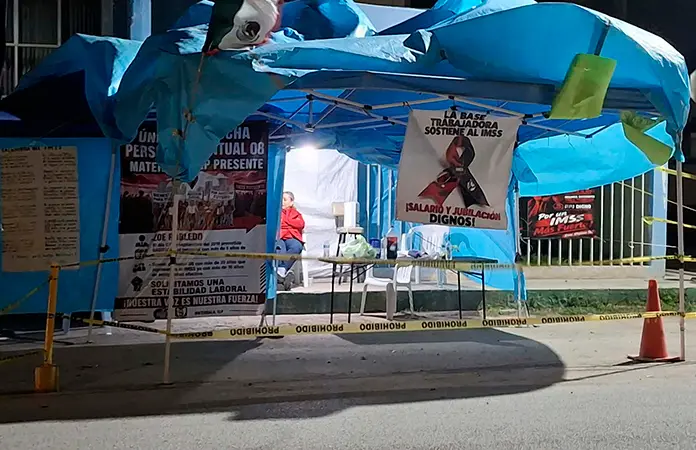 Siguen tomadas oficinas de sindicato IMSS