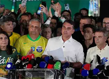 Flavio Bolsonaro no admite su derrota
