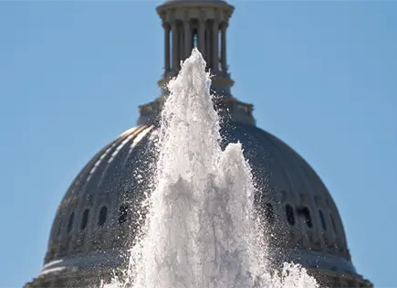 Hombre de Illinois acusado por env&iacute;o de polvo a Congreso