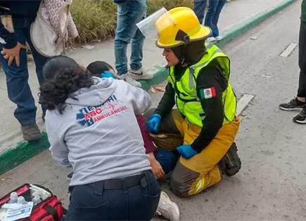 Mujer es atropellada cuando se bajaba del camión urbano Mujer es atropellada cuando se bajaba del camión urbano