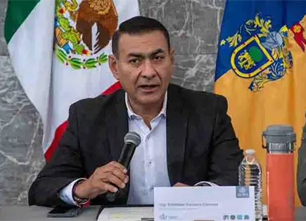 Sale segundo de Lemus