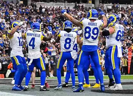 Stafford lidera el gane de Rams ante Raiders