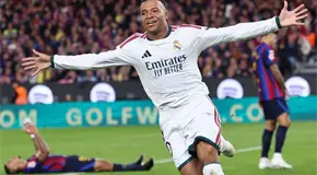Mbappé firma doblete y le da el Clásico al Madrid