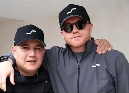Canelo &Aacute;lvarez llega a Arabia Saudita para evento de boxeo