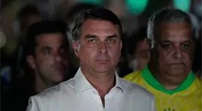 Reportan fuga de Flávio Bolsonaro a EU tras orden judicial