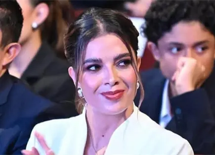 Ruth Gonz&aacute;lez pide licencia al Senado tras dar su informe