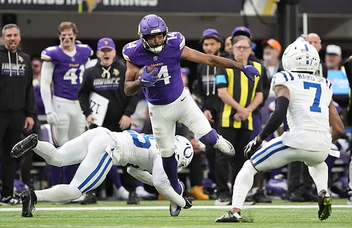 Vikings único equipo invicto de la NFL