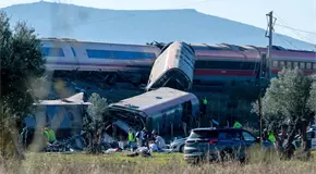 Suman 68 muertos en tragedia ferroviaria en Espa&ntilde;a