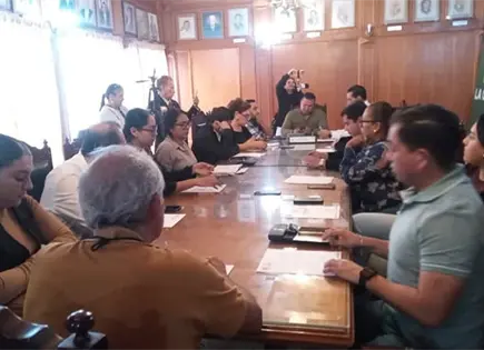 Autorizan descuentos para locatarios del Colón