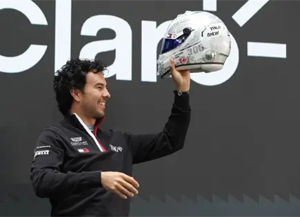Checo quiere alargar su carrera con Cadillac Checo quiere alargar su carrera con Cadillac