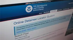 Demanda busca impedir que ICE oculte ubicaci&oacute;n de detenidos