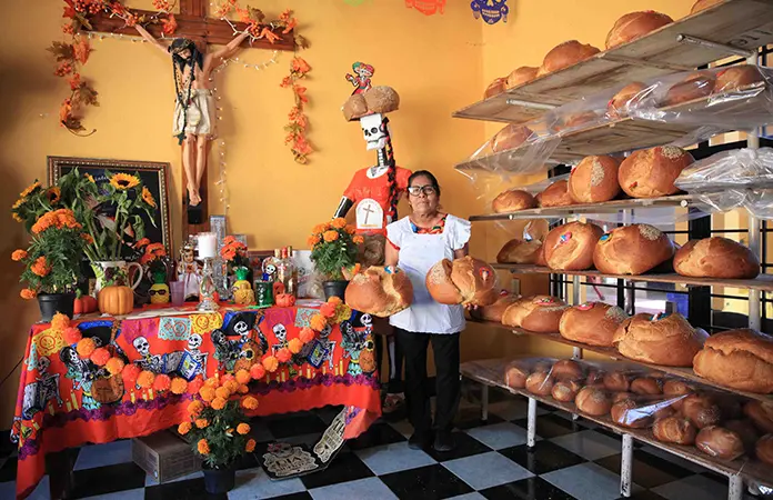 Arduo trabajo de familia panadera